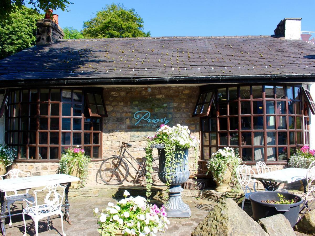 Scorton  The Priory Bed & Breakfast エクステリア 写真
